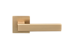 Set de mânere pentru uși pe rozete pătrate Seria Zn|THORIUM SB|aur mat